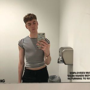 Meet your Posher, Carlin